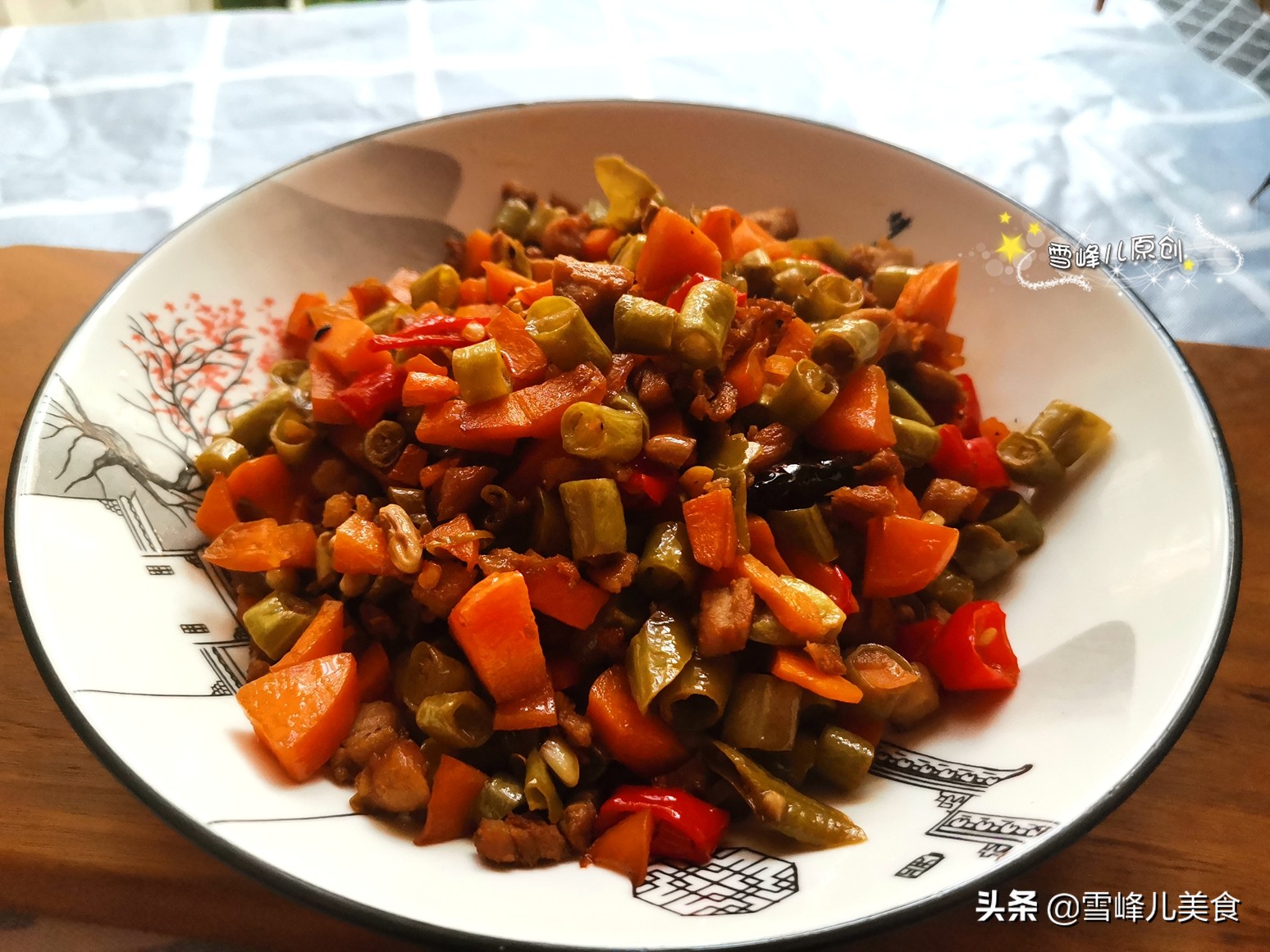 简单2步搞定四川泡菜酸辣开胃,四川泡菜的正宗做法手把手的教