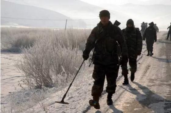 广州双枪失窃案：缝纫机厂和部队同时丢枪，警方如何顺藤摸瓜？