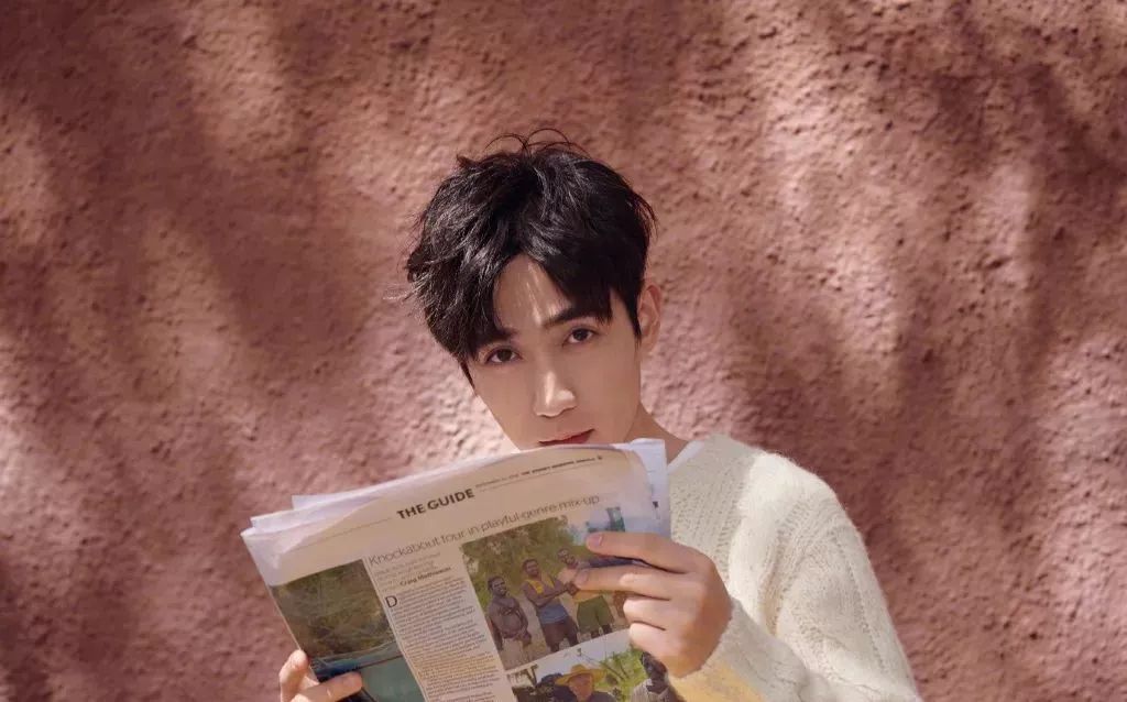 屈楚萧微博小号对爱豆的言论,屈楚萧怼私生饭全集