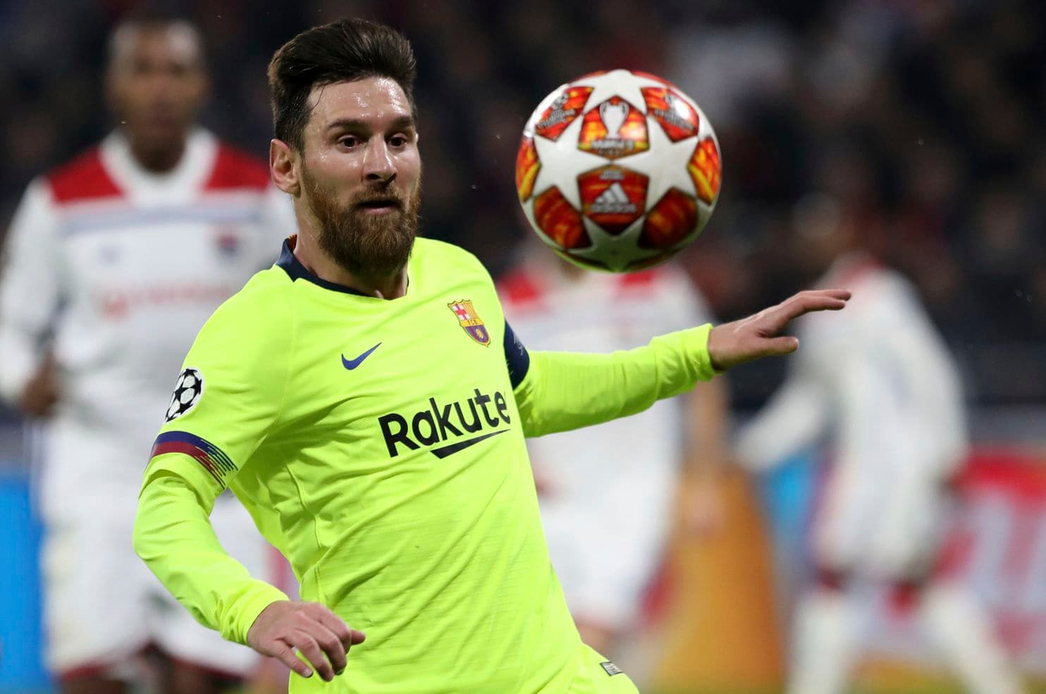 欧冠巴塞罗那与里昂,今日法甲里昂对第戎比赛分析