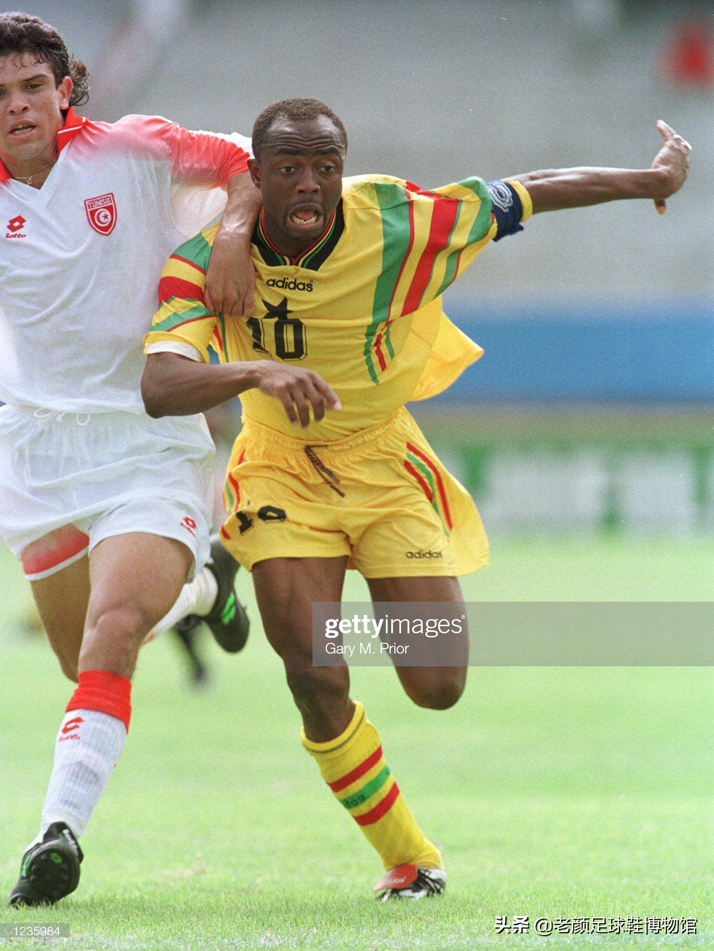 非洲最强10号球员，斯托伊科维奇是他替补，弟弟三个儿子都是国脚