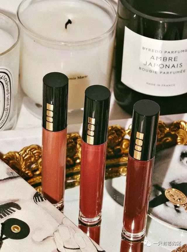 泫雅为什么要丰唇,泫雅太红了怎么办