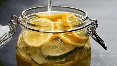 健身白水鸡蛋吃不下去怎么办,健身阶段喝水很多不上厕所