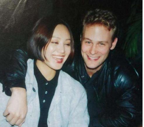 宁静刘晓庆私下关系,宁静和刘晓庆关系