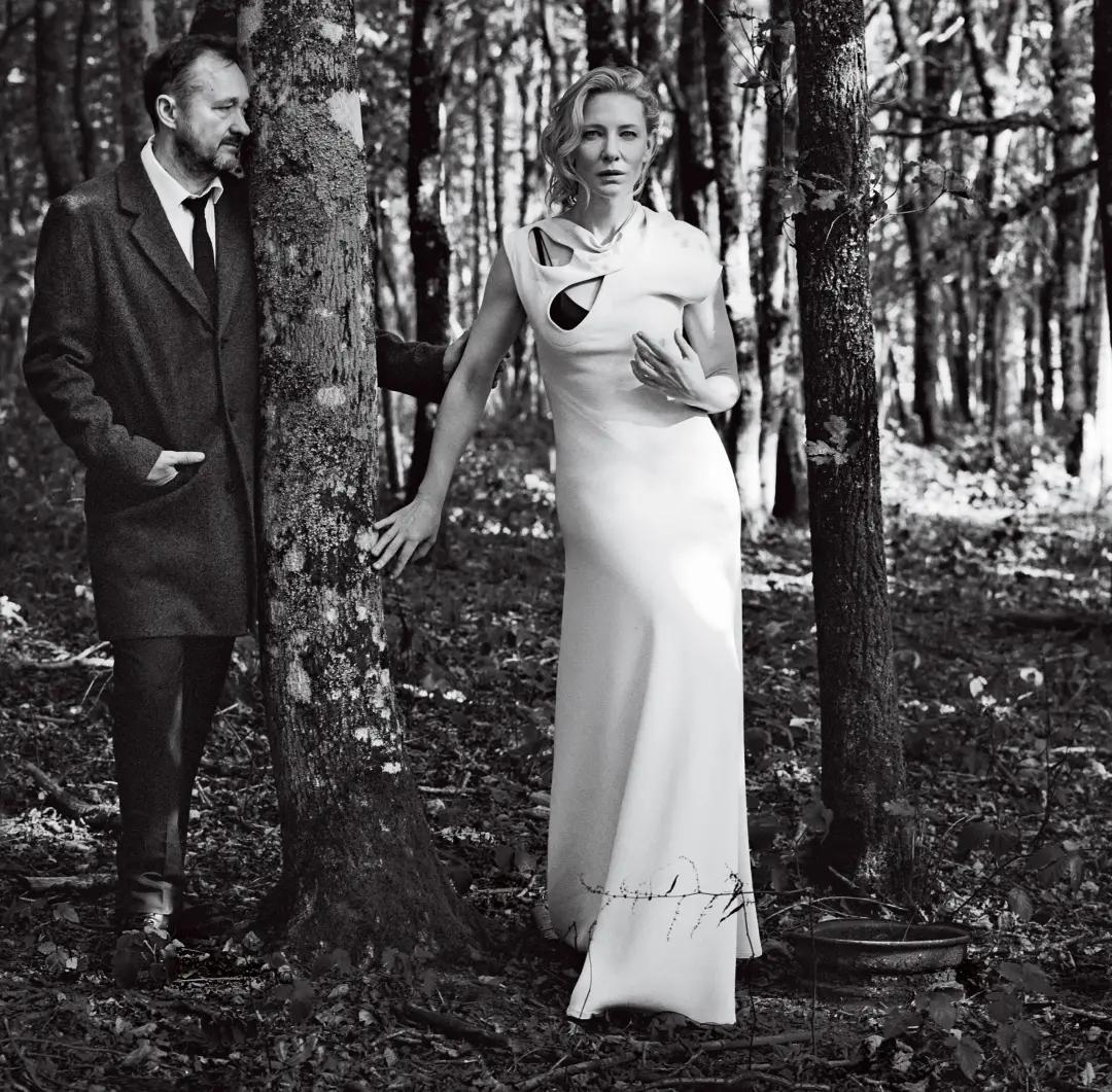 “闪婚”又如何？十年如一日地甜蜜着，他们甚至不用“秀”就能齁倒一大片