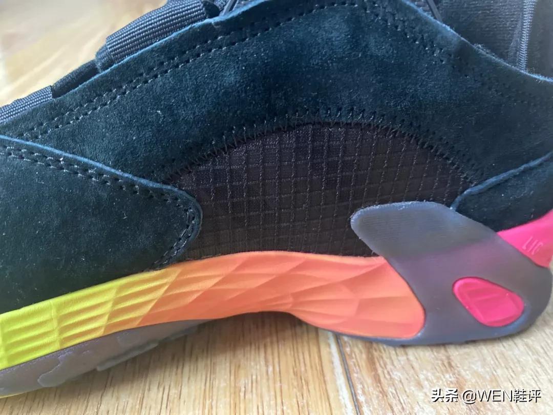 yeezy70018款值得购买吗,yeezy700经典款