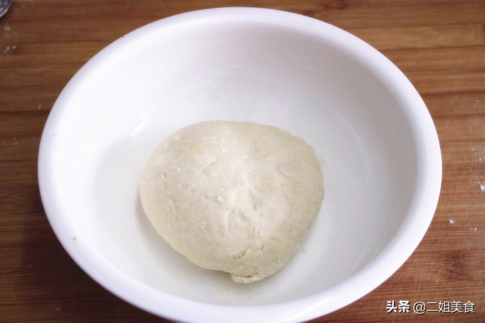 做湿面条加多少淀粉和碱,自己在家做面条面和水的比例