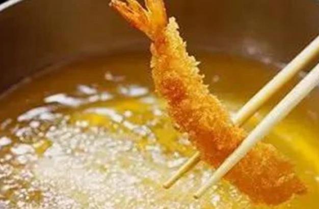 油炸剩的油怎么倒掉,油炸后的废油怎么处理