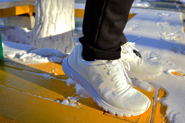 咕咚10k跑鞋和多威跑鞋哪个好,咕咚跑鞋10k和21k有什么区别