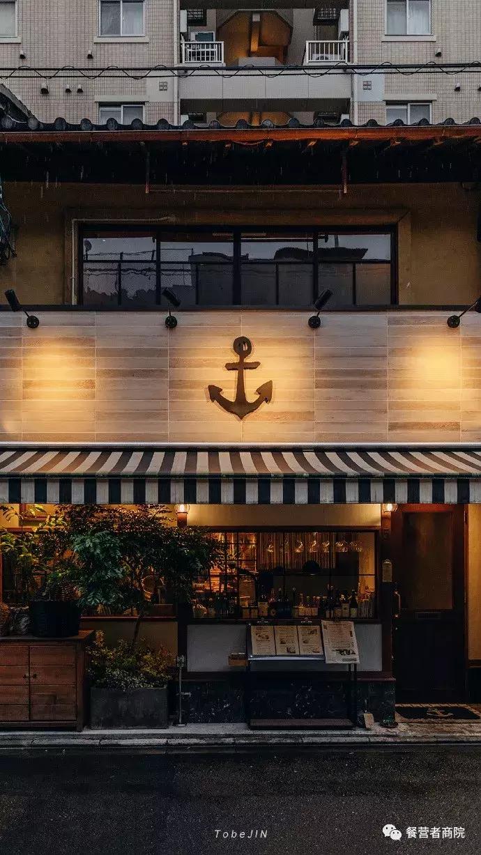 为什么别人的招牌那么美,而我们的比较丑?