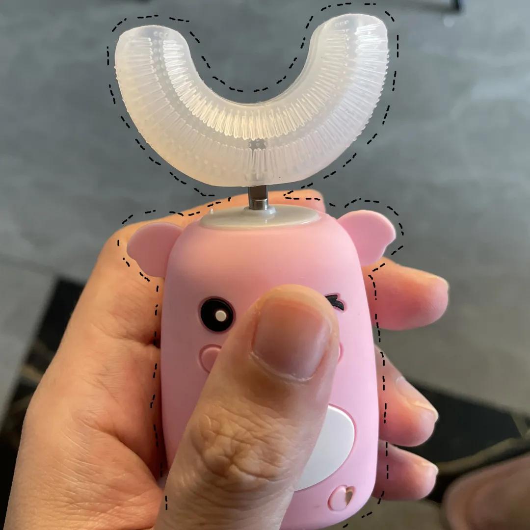 最近风很大的儿童U型牙刷，我劝你直接退出母婴产品界吧