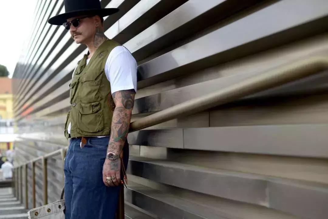 牛仔要水洗到什么程度才时髦,复古水洗垂感牛仔