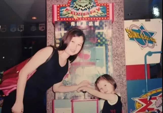 我们撕开了娱乐圈“豪门公主”的遮羞布