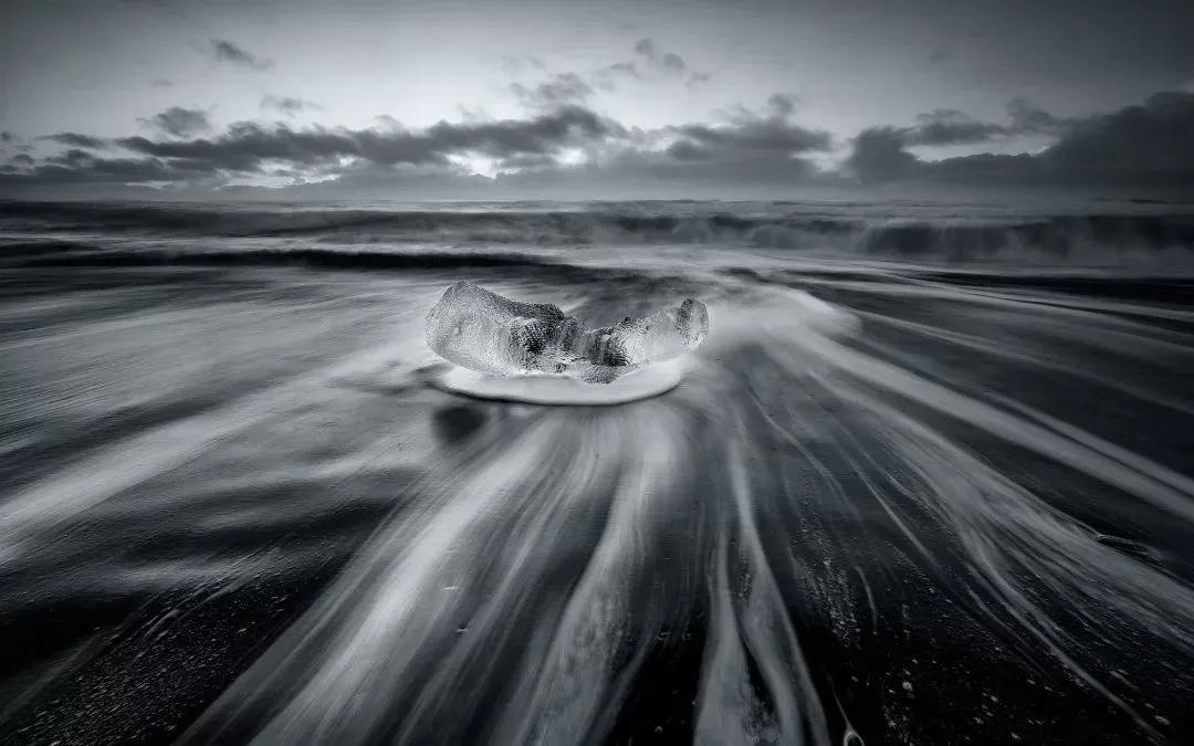 拉丝、雾化、光滑还是倒影，如何拍摄不同的水流效果？