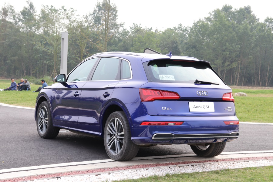 奥迪q5l可以远程操控吗,奥迪q5l2021款45tfsi豪华动感型