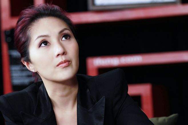 杨千嬅演唱会感动落泪,杨千嬅庆祝生日