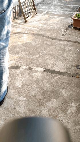 手机掉水里当场拿起来,手机掉入水中还可以正常使用