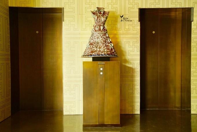 缇ゅ厜鍚涙偊,缇ゅ厜鍚涙偊閰掑簵澶滄櫙