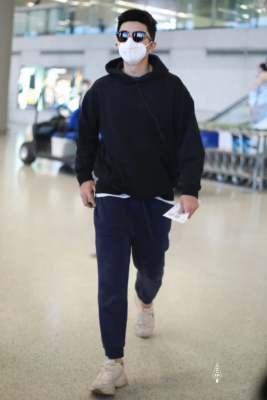 金瀚帅气军人装,金瀚颜值巅峰现代