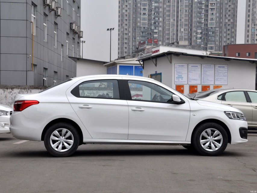 雪铁龙降不降价,雪铁龙爱丽舍低配与高配的区别