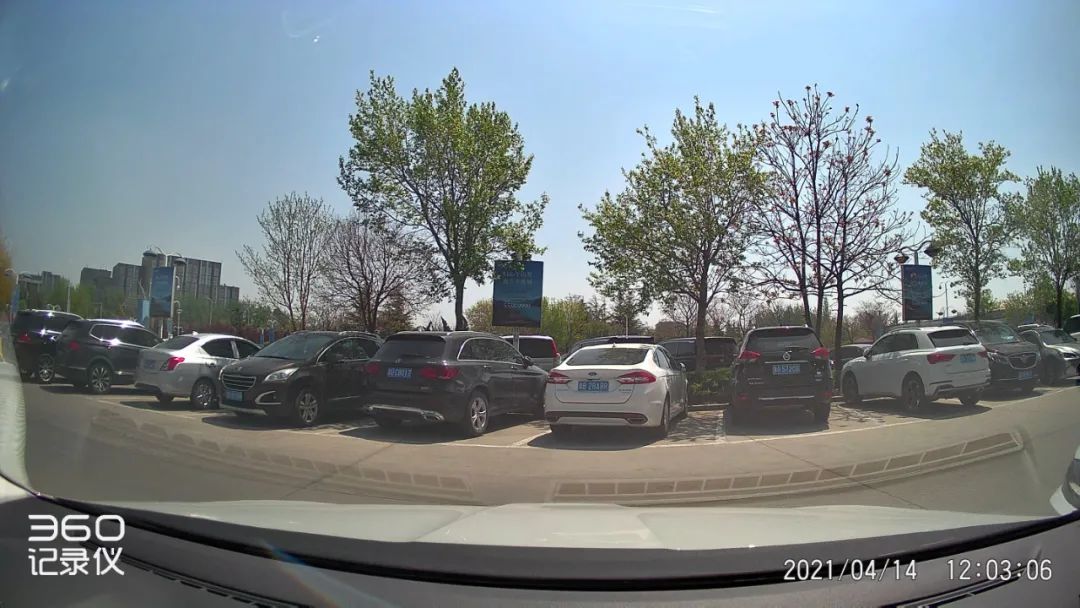 很实用这三款行车记录仪推荐购买,评测三款热销行车记录仪