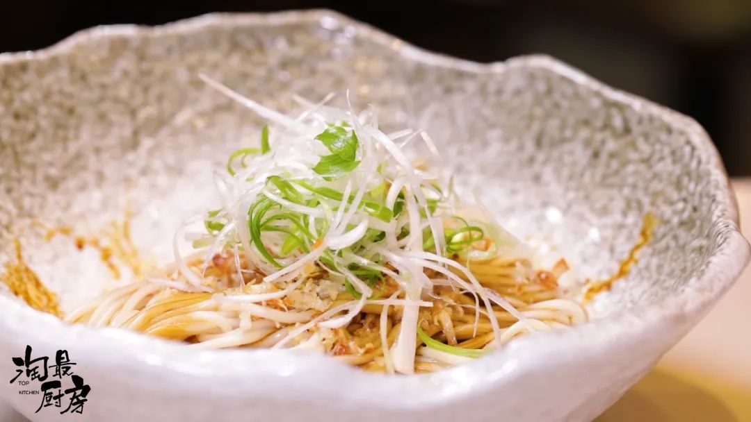 孙俪油泼面做法,安家孙俪吃的面怎么做