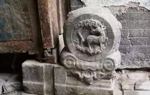 庭院门墩什么样子好看,庭院门墩用什么装饰