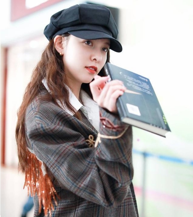 宋妍霏个性造型随性而动,宋妍霏的颜值还是挺高的