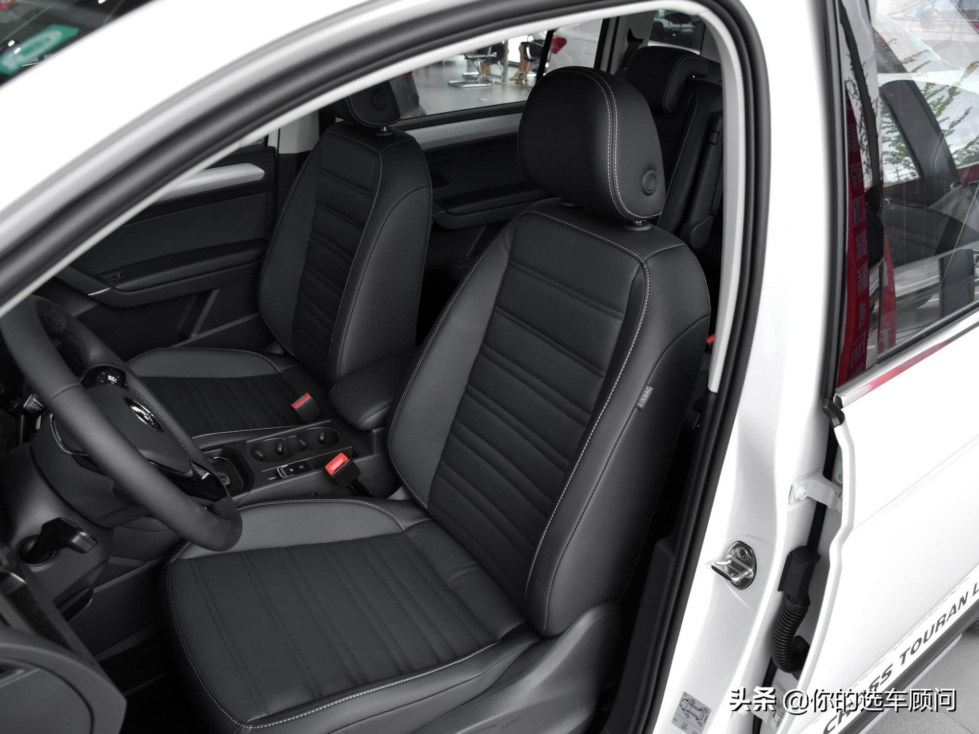 途安l和速腾哪个轴距长,途安1.4t和速腾1.4t一样吗