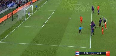 国足逆转泰国进亚洲杯八强恒大国脚赛前收许家印鼓励信