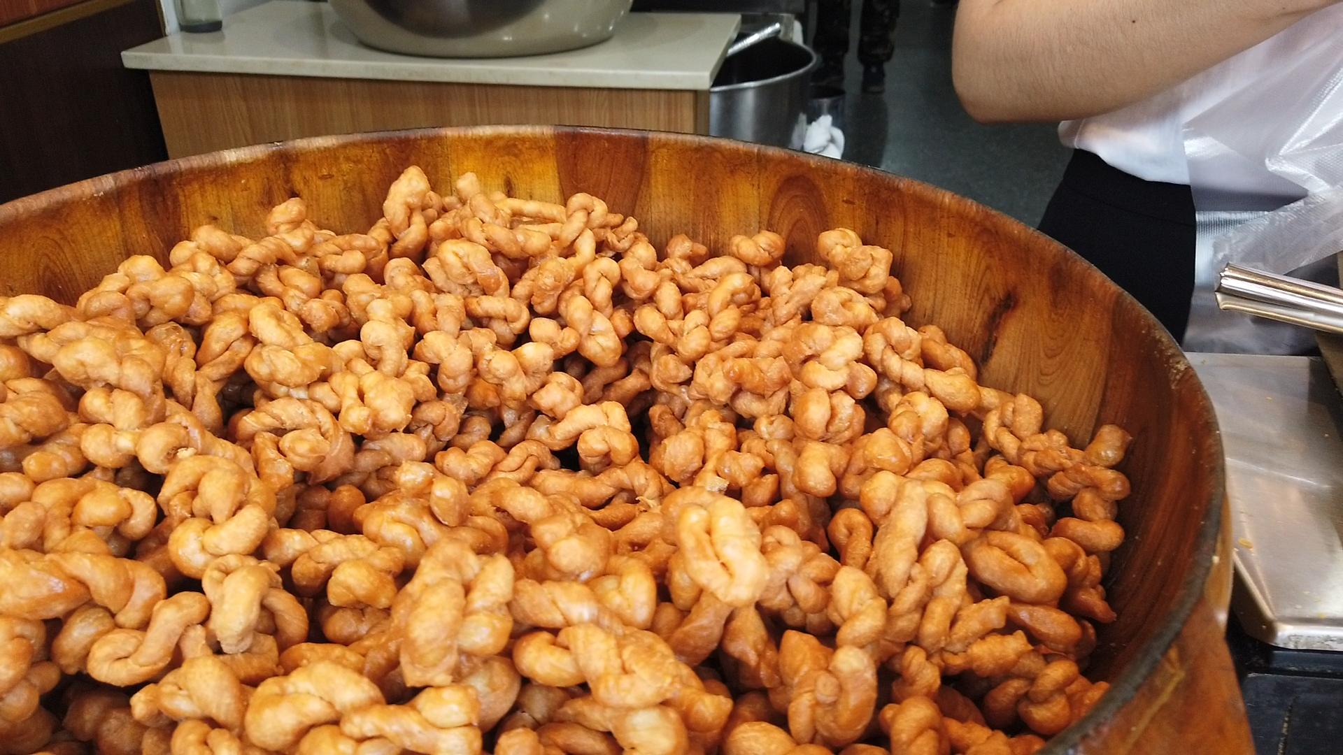 宁波南塘必吃一条街,宁波南塘最好小吃是什么