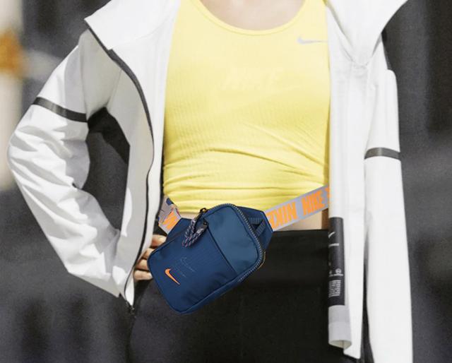 耐克胸包新款配色,nike胸包浅抹茶绿