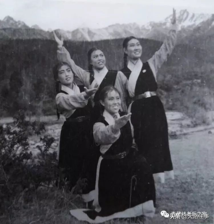 文艺兵跳芳华,文艺兵芳华话剧