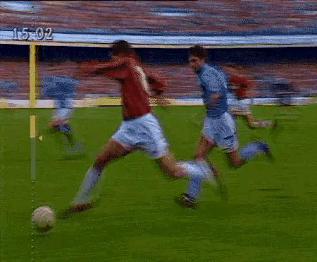 世界足坛目前十大巨星第一名,世界足坛历史十大巨星