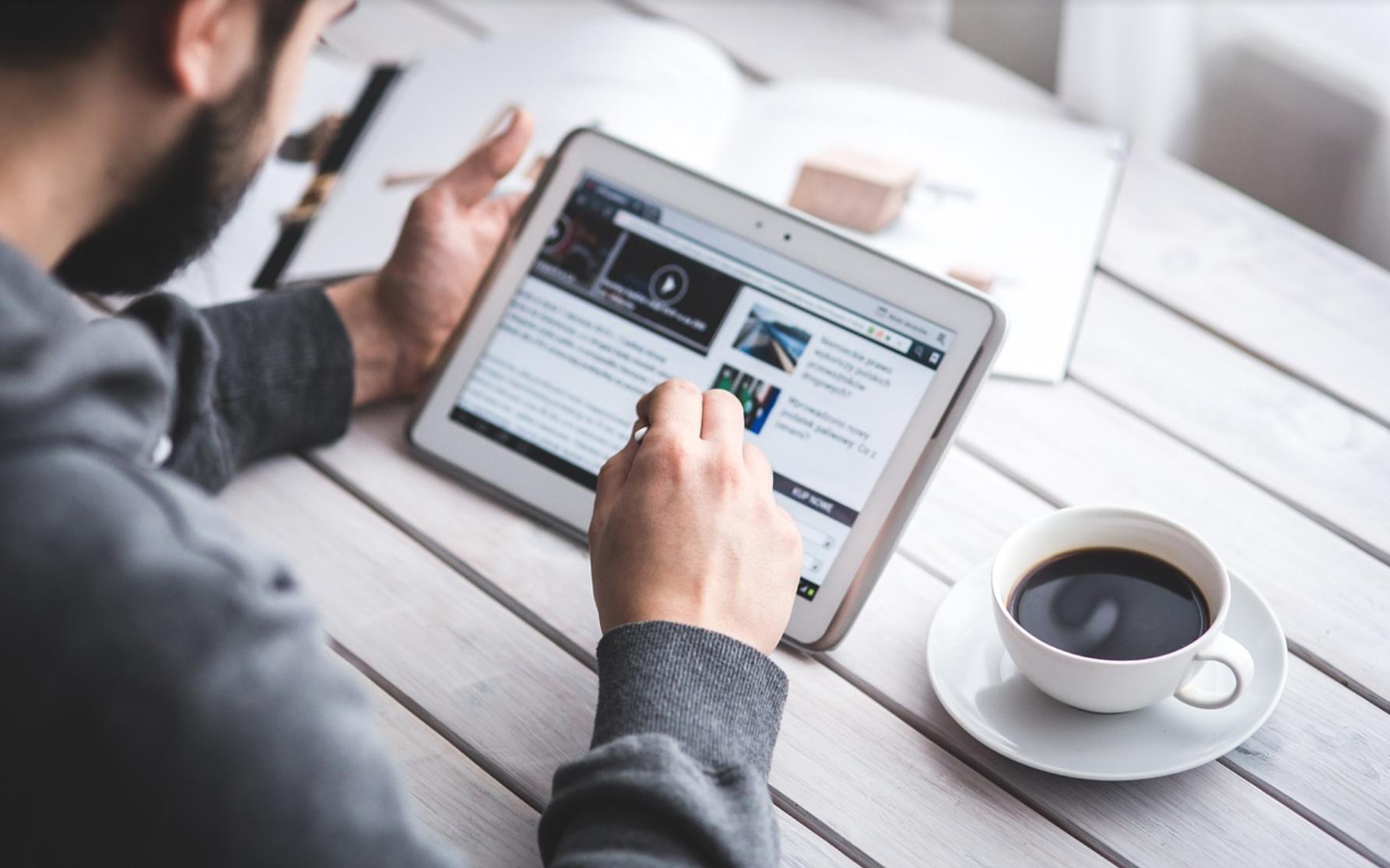 如何检索英文文献并可自动翻译,英文文献翻译有什么好的网站