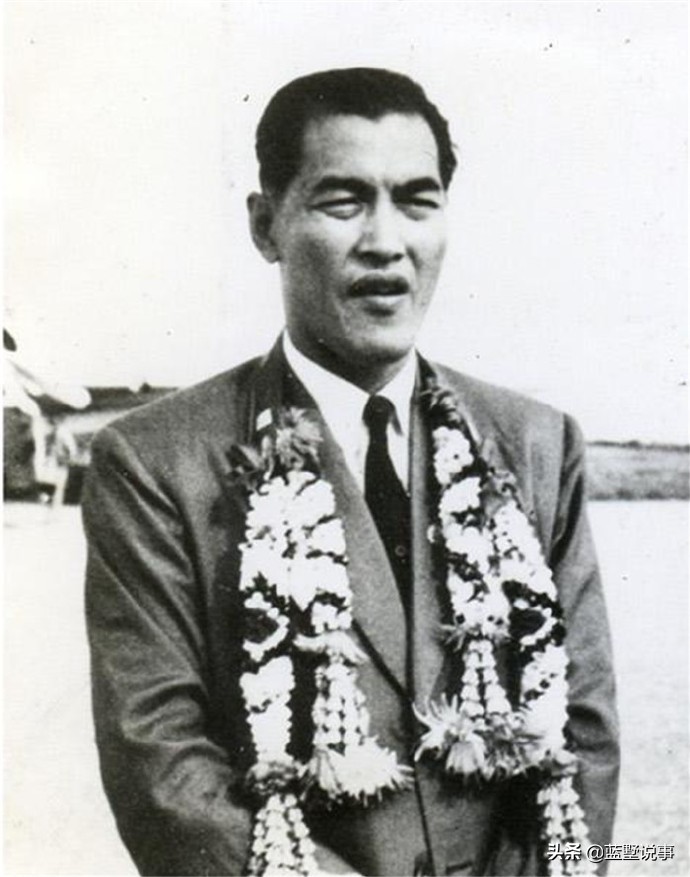 德国评选球王51名都有谁,1976年德国评选的五大球王