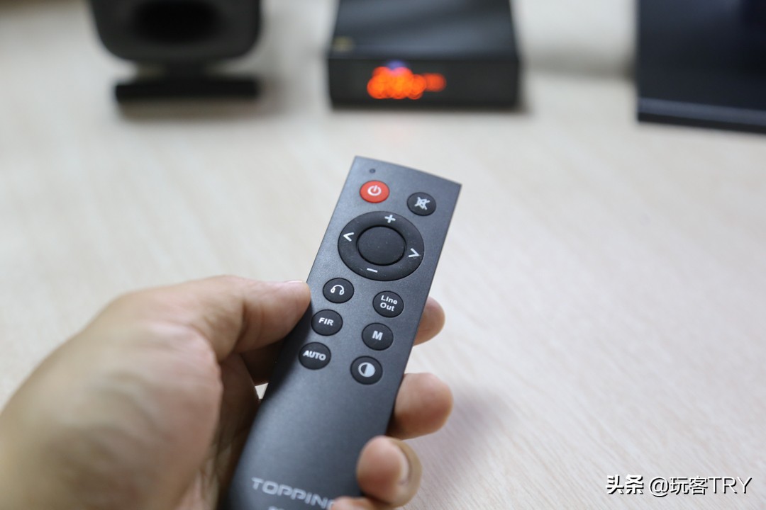 解码器里的小米，说说性能小钢炮拓品E30DAC+监听音箱的听感