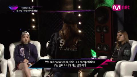 韩国性感歌手公开承认隆胸:我花自己的钱,凭什么不能露