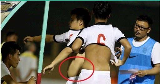 反讽男足视频,反讽男足