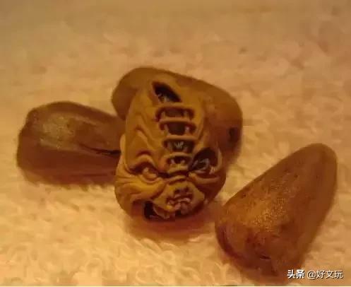 做松子手串,坚果松子做成手串被卖出17万