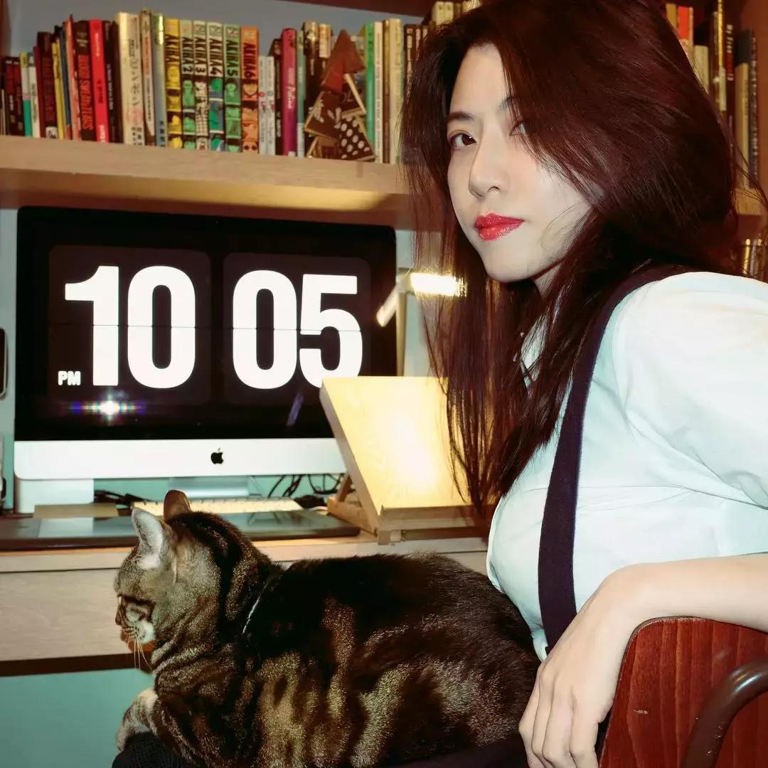 不务正业、跳钢管舞的她靠画羞羞画撩到46万粉丝，画作撩性格酷