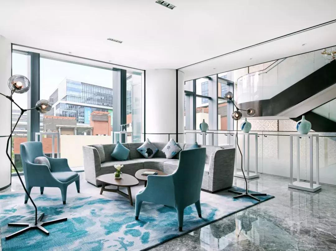 康得思自助餐厅蟹宴,金秋美味的大闸蟹盛宴