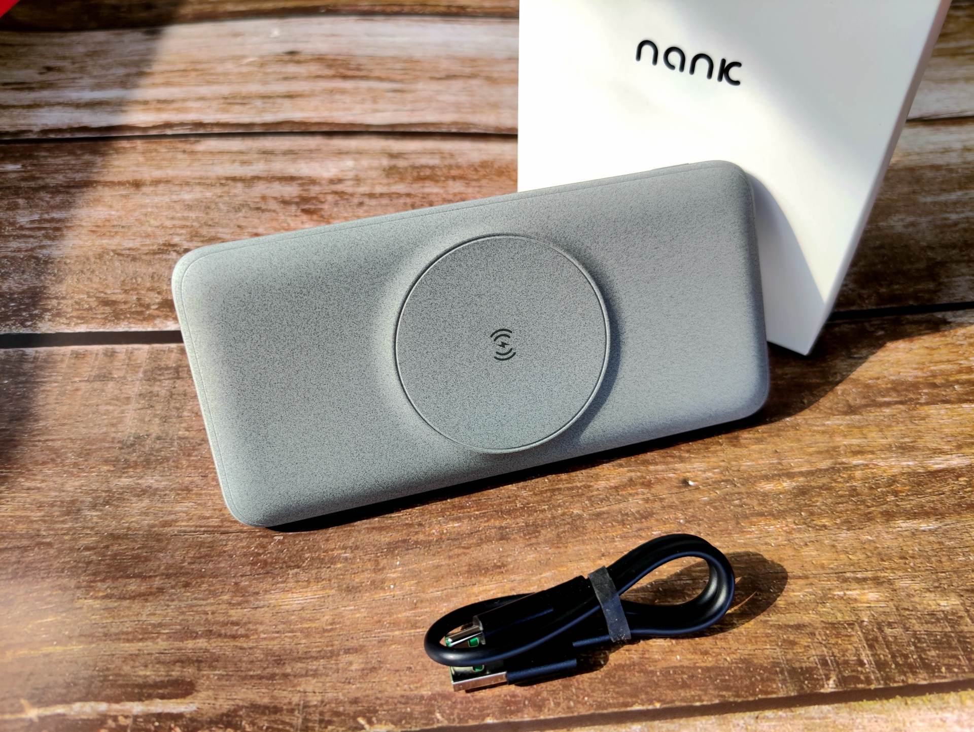 无线充利器南卡power3,南卡充电宝与绿联充电宝对比