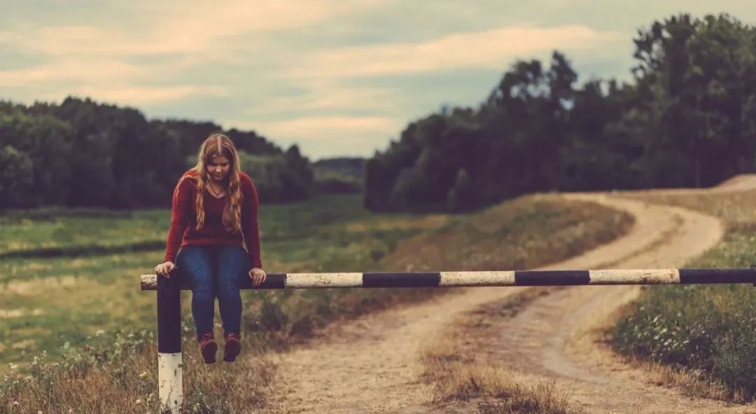 北大女生自杀事件：这场极致的冥王星操纵，只钩住了2件事