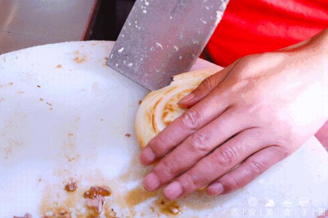 陕西夹馍指南：给我一个馍，我就能夹遍全世界