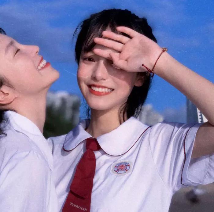 闺蜜基友开黑头像|空白的纸上，有过泪的划痕