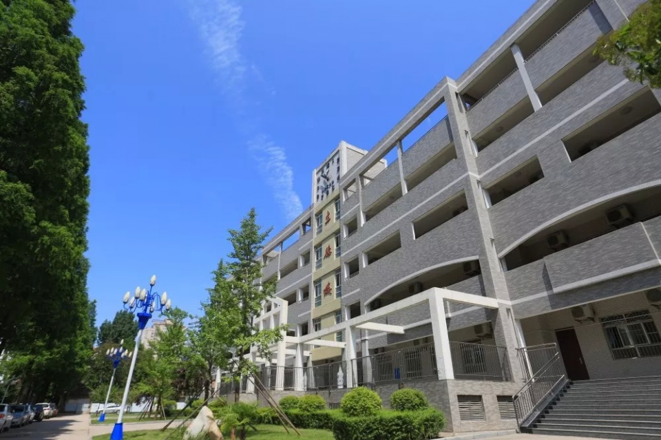 西安市第八十三中学实力,西安第八十五中学排名