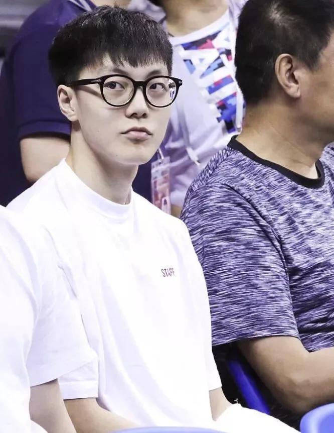 拜托，千万别让萧亚轩看到这些国家体坛中的鲜肉帅哥