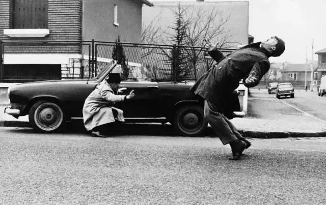 法外之徒戈达尔经典片段,法外之徒戈达尔卢浮宫