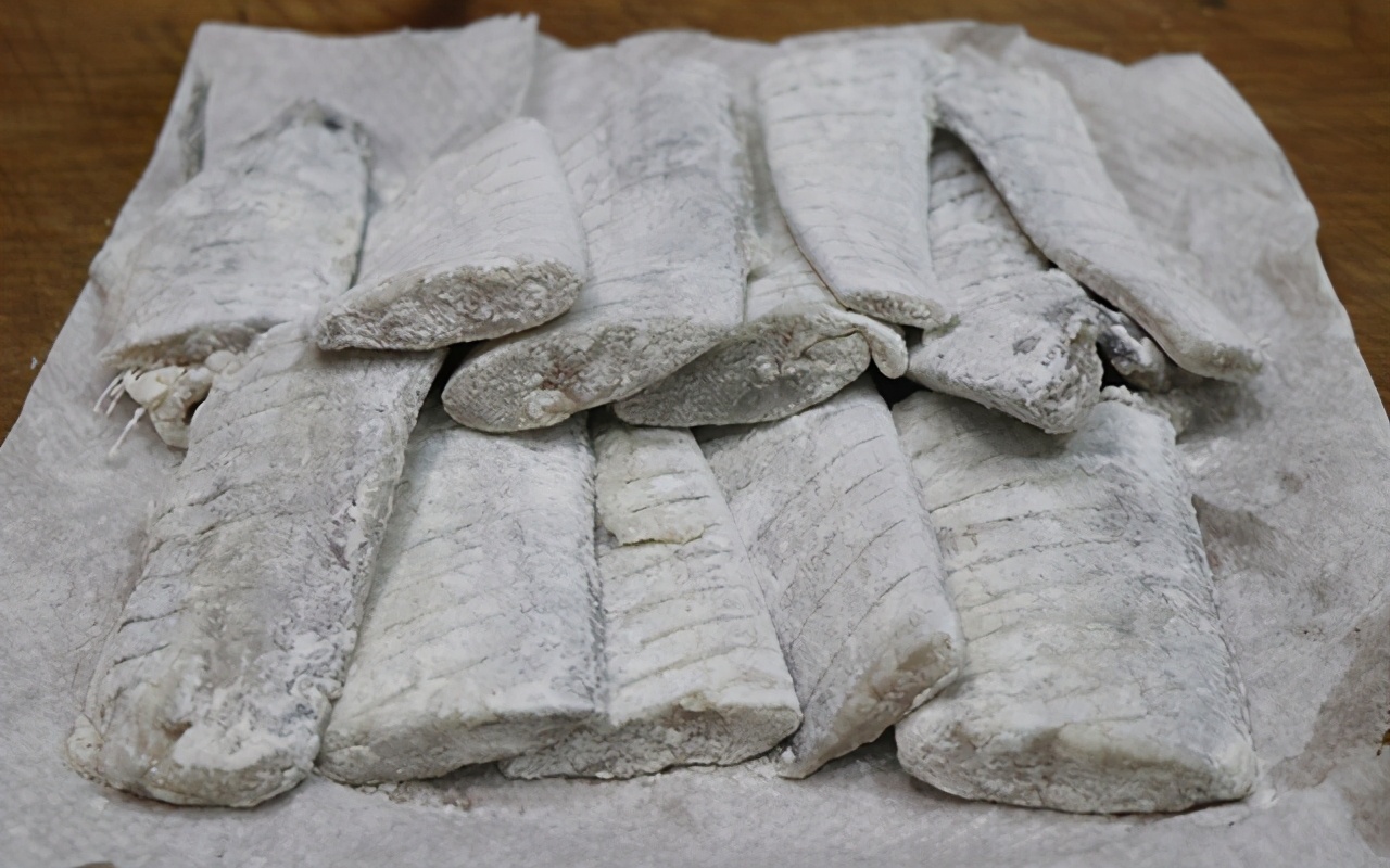 告诉你简单又好吃的带鱼,三分钟让你学会如何吃带鱼